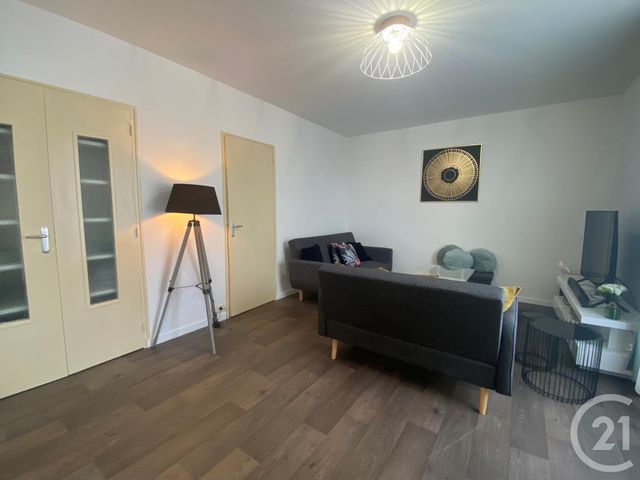 Agrandir la photo Appartement F4 à louer - 4 pièces - 81,22 m2 - Le Mans - 72 - PAYS-DE-LOIRE
