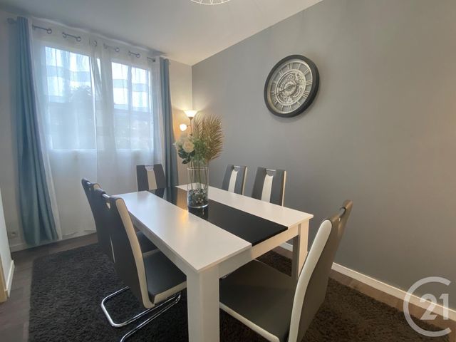 Agrandir la photo Appartement F4 à louer - 4 pièces - 81,22 m2 - Le Mans - 72 - PAYS-DE-LOIRE