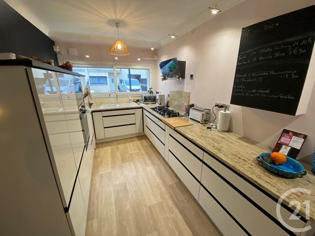 Agrandir la photo Maison à louer - 4 pièces - 110 m2 - Allonnes - 72 - PAYS-DE-LOIRE