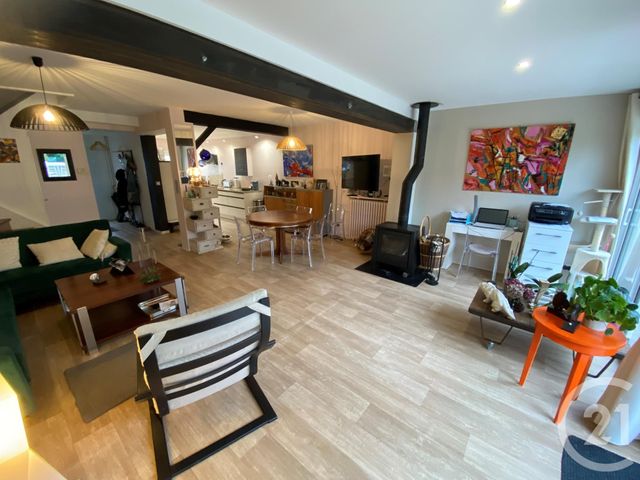 Agrandir la photo Maison à louer - 4 pièces - 110 m2 - Allonnes - 72 - PAYS-DE-LOIRE