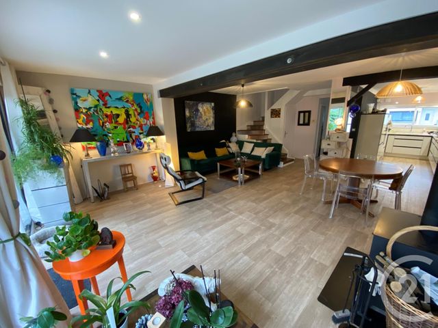Agrandir la photo Maison à louer - 4 pièces - 110 m2 - Allonnes - 72 - PAYS-DE-LOIRE