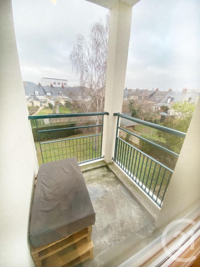 Appartement T3 à louer - 3 pièces - 54,42 m2 - Le Mans - 72 - PAYS-DE-LOIRE