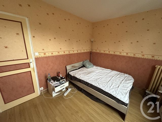 Agrandir la photo Appartement T4 à vendre - 4 pièces - 78,68 m2 - Allonnes - 72 - PAYS-DE-LOIRE