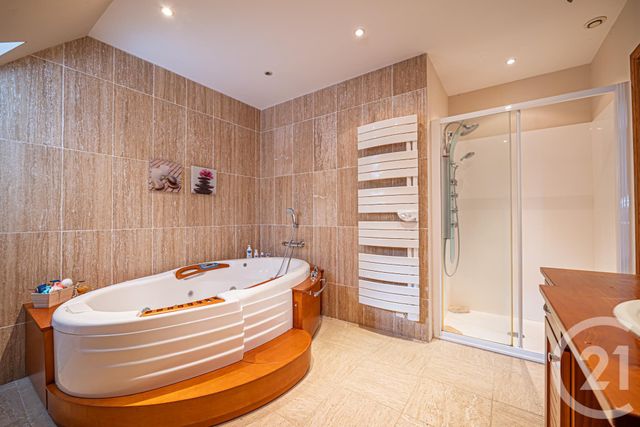 Agrandir la photo Maison à vendre - 8 pièces - 229,06 m2 - Lombron - 72 - PAYS-DE-LOIRE