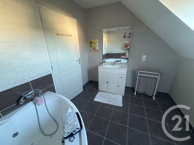 Agrandir la photo Maison à vendre - 5 pièces - 139,32 m2 - Neuville Sur Sarthe - 72 - PAYS-DE-LOIRE