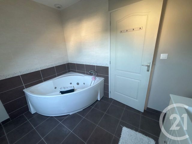 Agrandir la photo Maison à vendre - 5 pièces - 139,32 m2 - Neuville Sur Sarthe - 72 - PAYS-DE-LOIRE