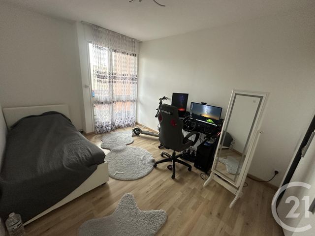 Appartement T5 à vendre - 5 pièces - 97,41 m2 - Le Mans - 72 - PAYS-DE-LOIRE
