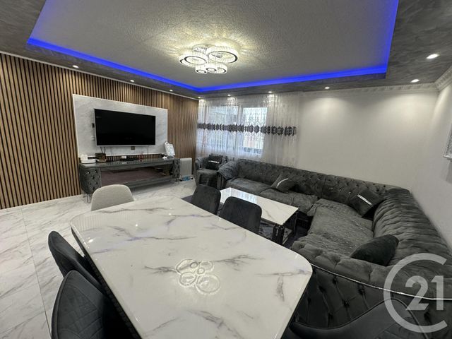 Appartement T5 à vendre - 5 pièces - 97,41 m2 - Le Mans - 72 - PAYS-DE-LOIRE