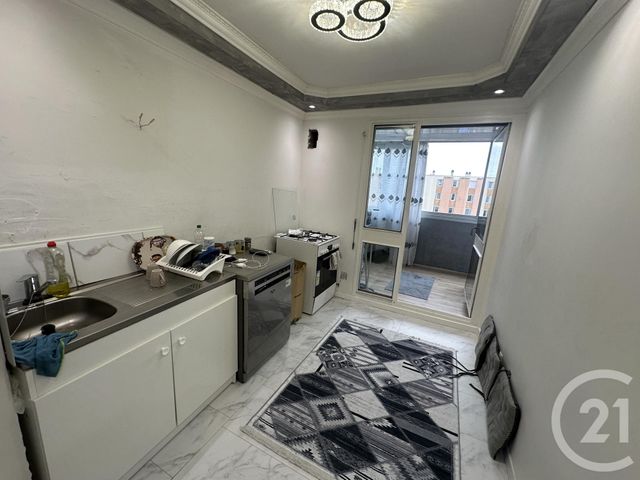 Appartement T5 à vendre - 5 pièces - 97,41 m2 - Le Mans - 72 - PAYS-DE-LOIRE