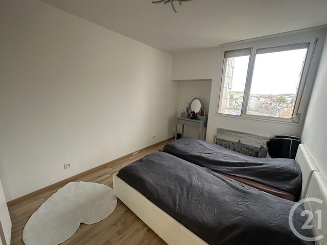 Appartement T5 à vendre - 5 pièces - 97,41 m2 - Le Mans - 72 - PAYS-DE-LOIRE