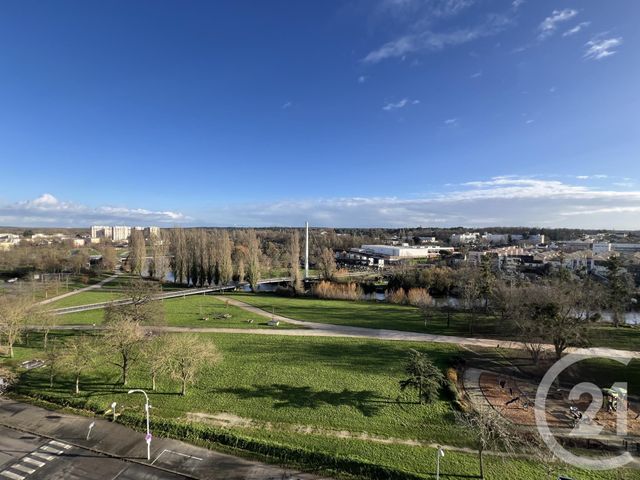 Appartement T3 à vendre - 3 pièces - 67,99 m2 - Le Mans - 72 - PAYS-DE-LOIRE