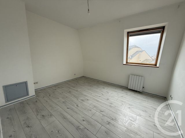 Agrandir la photo Appartement F4 à louer - 4 pièces - 93 m2 - Le Mans - 72 - PAYS-DE-LOIRE