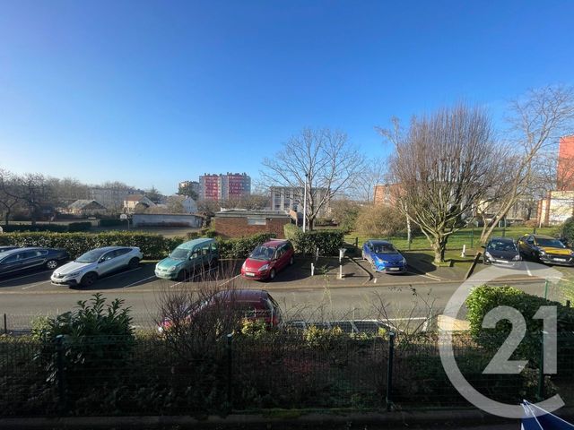 Agrandir la photo Appartement F4 à vendre - 4 pièces - 79,01 m2 - Allonnes - 72 - PAYS-DE-LOIRE