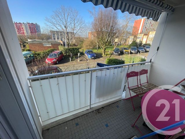 Agrandir la photo Appartement F4 à vendre - 4 pièces - 79,01 m2 - Allonnes - 72 - PAYS-DE-LOIRE