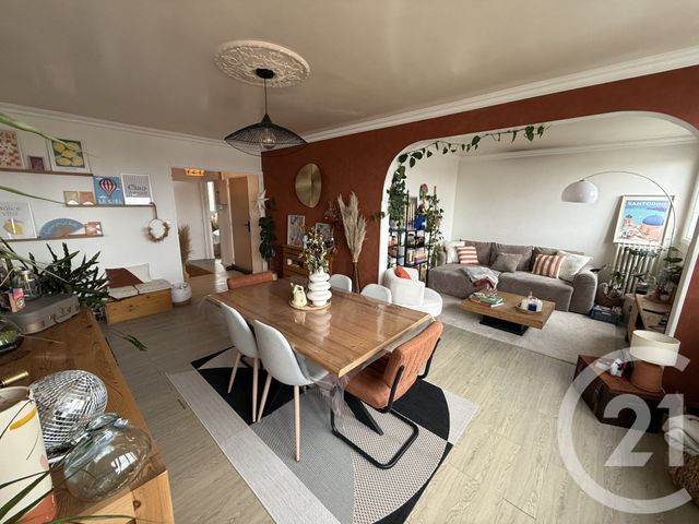 Appartement F5 à vendre - 5 pièces - 87,76 m2 - Allonnes - 72 - PAYS-DE-LOIRE