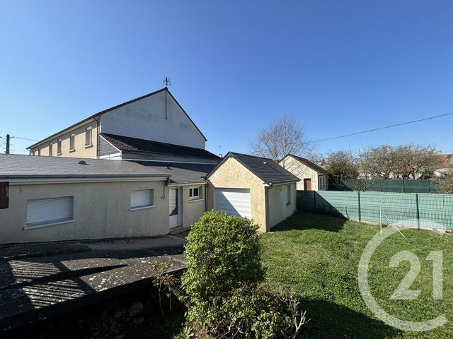 Agrandir la photo Maison à vendre - 5 pièces - 116,56 m2 - St Mars La Briere - 72 - PAYS-DE-LOIRE