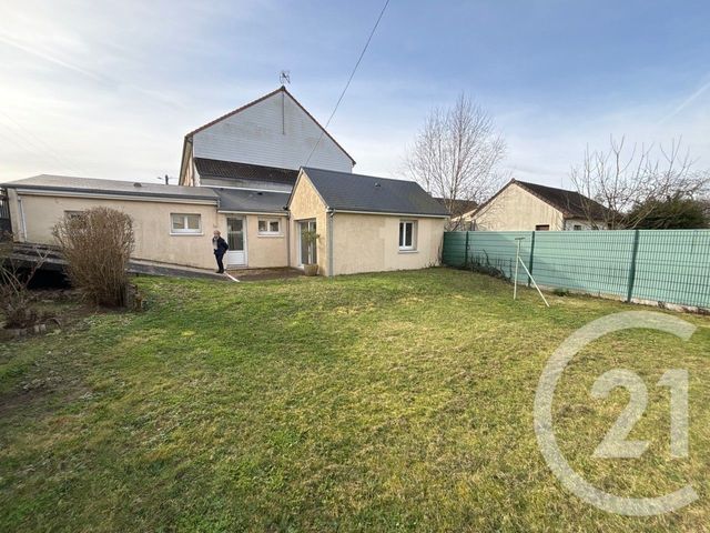 Agrandir la photo Maison à vendre - 5 pièces - 116,56 m2 - St Mars La Briere - 72 - PAYS-DE-LOIRE