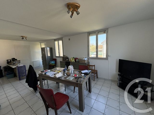 Agrandir la photo Maison à vendre - 5 pièces - 116,56 m2 - St Mars La Briere - 72 - PAYS-DE-LOIRE