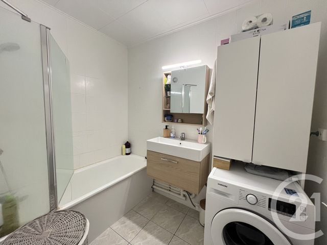 Appartement T3 à vendre - 3 pièces - 68,68 m2 - Le Mans - 72 - PAYS-DE-LOIRE