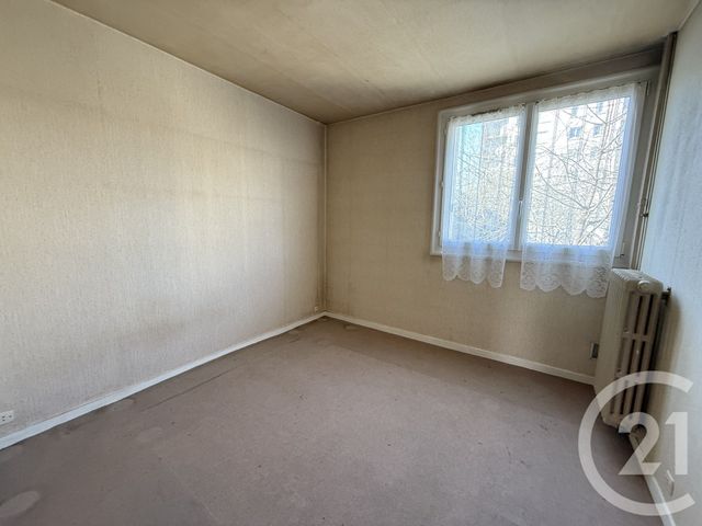 Agrandir la photo Appartement F4 à vendre - 4 pièces - 78,93 m2 - Allonnes - 72 - PAYS-DE-LOIRE