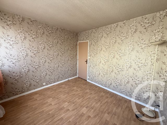 Agrandir la photo Appartement F4 à vendre - 4 pièces - 78,93 m2 - Allonnes - 72 - PAYS-DE-LOIRE