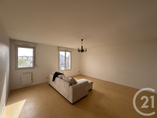 Agrandir la photo Appartement F3 à louer - 3 pièces - 71 m2 - Le Mans - 72 - PAYS-DE-LOIRE