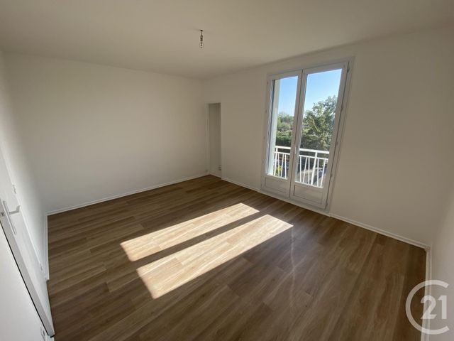 Agrandir la photo Appartement F4 à louer - 4 pièces - 70,67 m2 - Le Mans - 72 - PAYS-DE-LOIRE
