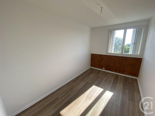 Agrandir la photo Appartement F4 à louer - 4 pièces - 70,67 m2 - Le Mans - 72 - PAYS-DE-LOIRE