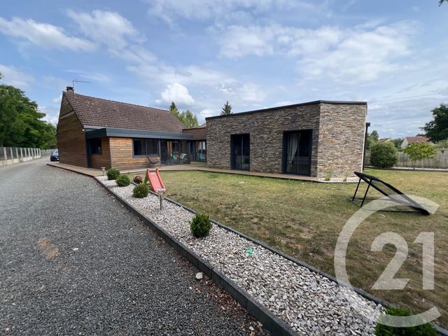 Maison à vendre - 5 pièces - 137,76 m2 - Ruaudin - 72 - PAYS-DE-LOIRE