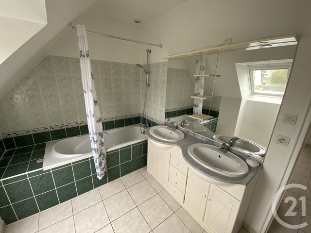 Agrandir la photo Maison à louer - 6 pièces - 125 m2 - St Gervais En Belin - 72 - PAYS-DE-LOIRE