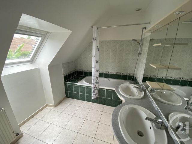 Agrandir la photo Maison à louer - 6 pièces - 125 m2 - St Gervais En Belin - 72 - PAYS-DE-LOIRE