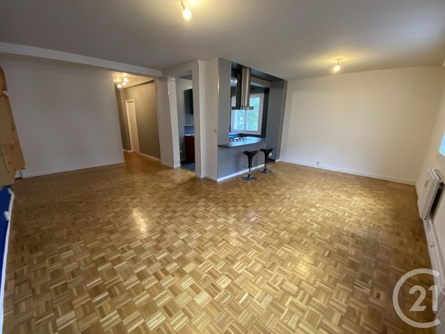 Appartement T3 à louer - 3 pièces - 76,18 m2 - Le Mans - 72 - PAYS-DE-LOIRE