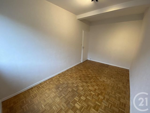 Appartement T3 à louer - 3 pièces - 76,18 m2 - Le Mans - 72 - PAYS-DE-LOIRE