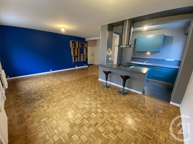 Appartement T3 à louer - 3 pièces - 76,18 m2 - Le Mans - 72 - PAYS-DE-LOIRE