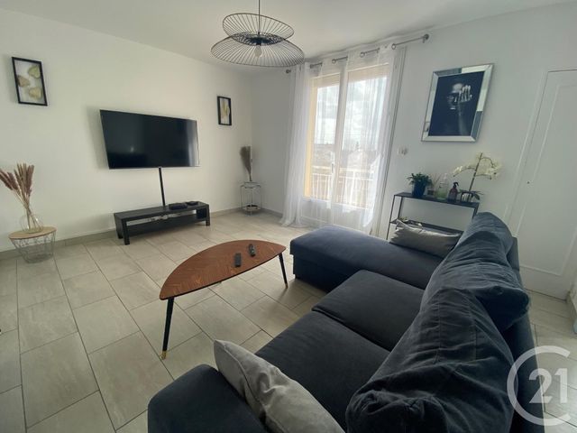Agrandir la photo Appartement F3 à louer - 3 pièces - 70,44 m2 - Le Mans - 72 - PAYS-DE-LOIRE