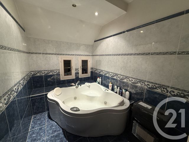 Maison &agrave; vendre - 7 pi&egrave;ces - 196,18 m2 - Guecelard - 72 - PAYS-DE-LOIRE