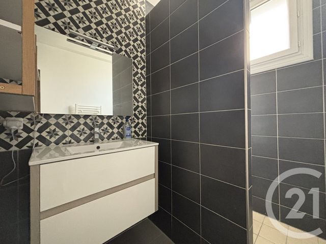 Appartement T3 à louer - 3 pièces - 78 m2 - Le Mans - 72 - PAYS-DE-LOIRE