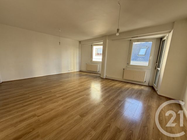 Appartement T3 à louer - 3 pièces - 74,05 m2 - Le Mans - 72 - PAYS-DE-LOIRE