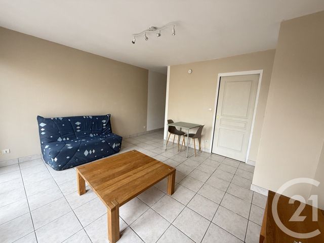 Appartement T2 &agrave; louer - 2 pi&egrave;ces - 35 m2 - Le Mans - 72 - PAYS-DE-LOIRE