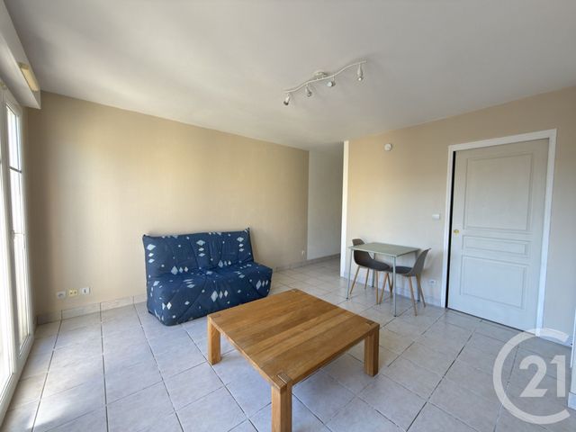 Appartement T2 &agrave; louer - 2 pi&egrave;ces - 35 m2 - Le Mans - 72 - PAYS-DE-LOIRE