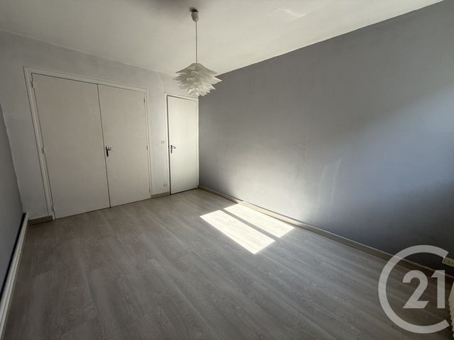 Appartement F3 &agrave; louer - 3 pi&egrave;ces - 82,97 m2 - Le Mans - 72 - PAYS-DE-LOIRE