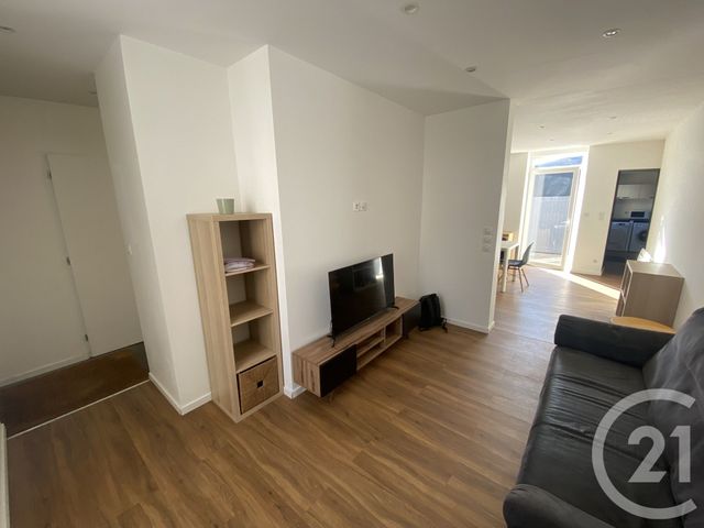 Maison &agrave; louer - 4 pi&egrave;ces - 72,02 m2 - Coulaines - 72 - PAYS-DE-LOIRE