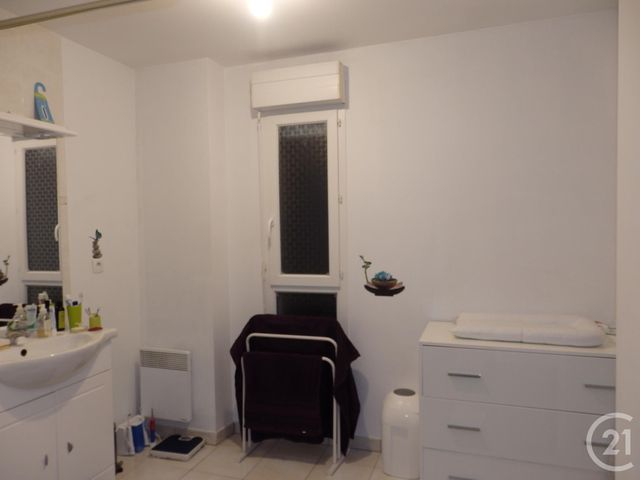 Maison &agrave; louer - 4 pi&egrave;ces - 91,28 m2 - Le Mans - 72 - PAYS-DE-LOIRE