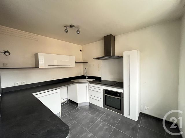 Appartement T4 &agrave; louer - 4 pi&egrave;ces - 85,88 m2 - Le Mans - 72 - PAYS-DE-LOIRE