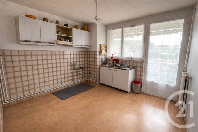 Appartement F3 &agrave; vendre - 3 pi&egrave;ces - 67,31 m2 - Allonnes - 72 - PAYS-DE-LOIRE