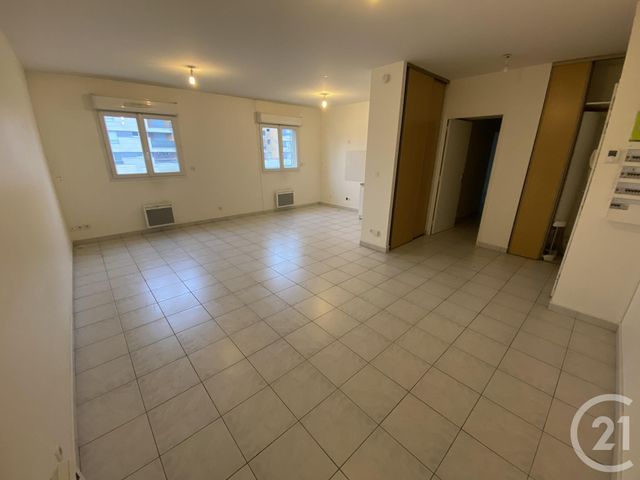 Appartement F3 &agrave; louer - 3 pi&egrave;ces - 68,57 m2 - Coulaines - 72 - PAYS-DE-LOIRE