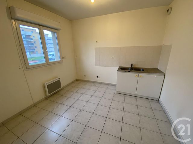 Appartement F3 &agrave; louer - 3 pi&egrave;ces - 68,57 m2 - Coulaines - 72 - PAYS-DE-LOIRE