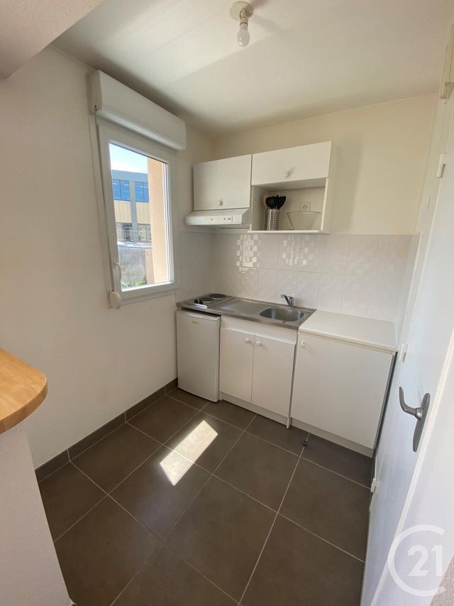 Appartement T2 &agrave; louer - 2 pi&egrave;ces - 43,21 m2 - Le Mans - 72 - PAYS-DE-LOIRE