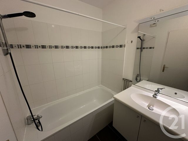 Appartement F3 &agrave; louer - 3 pi&egrave;ces - 61,95 m2 - Le Mans - 72 - PAYS-DE-LOIRE