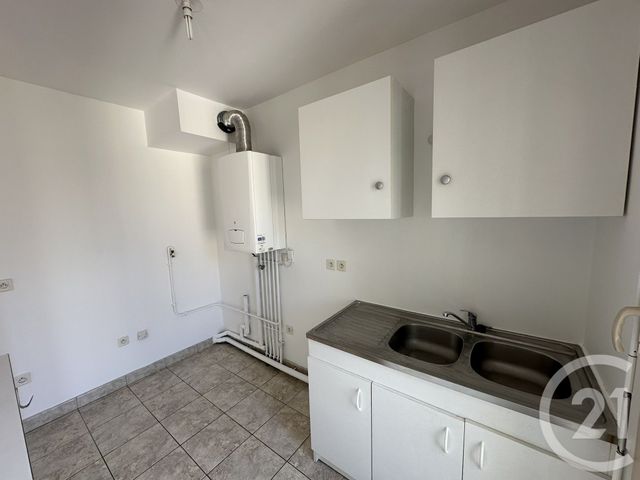 Appartement F3 &agrave; louer - 3 pi&egrave;ces - 61,95 m2 - Le Mans - 72 - PAYS-DE-LOIRE